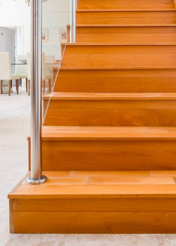 Degrau de Madeira Garapa