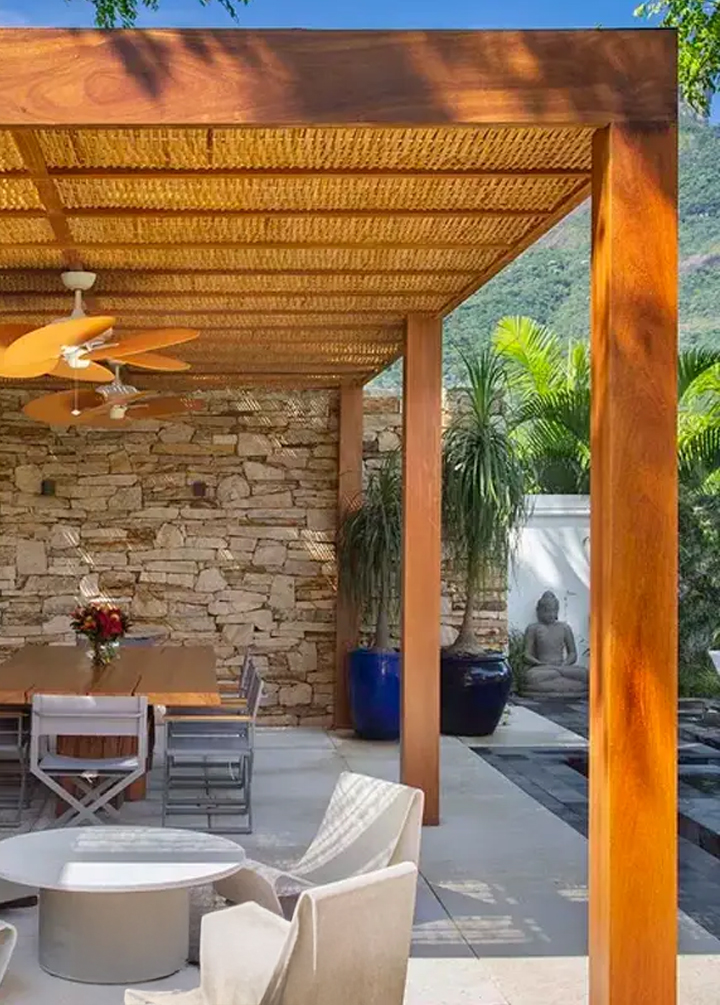 Pergolado de Madeira Cedro Rosa