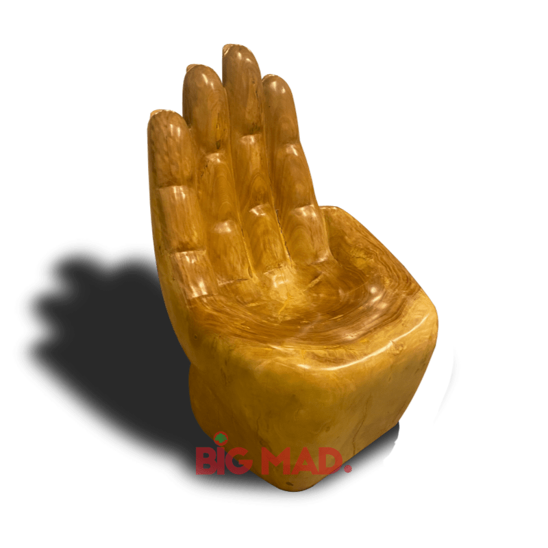 Poltrona Hand em Madeira MAcica